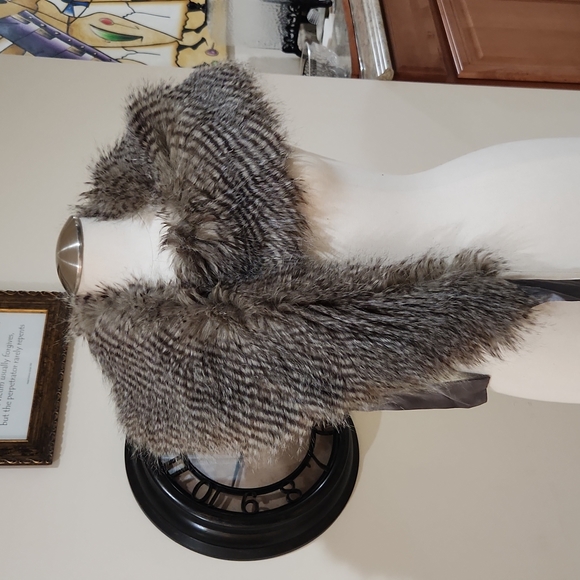 Collar and glove set - Picture 2 of 10